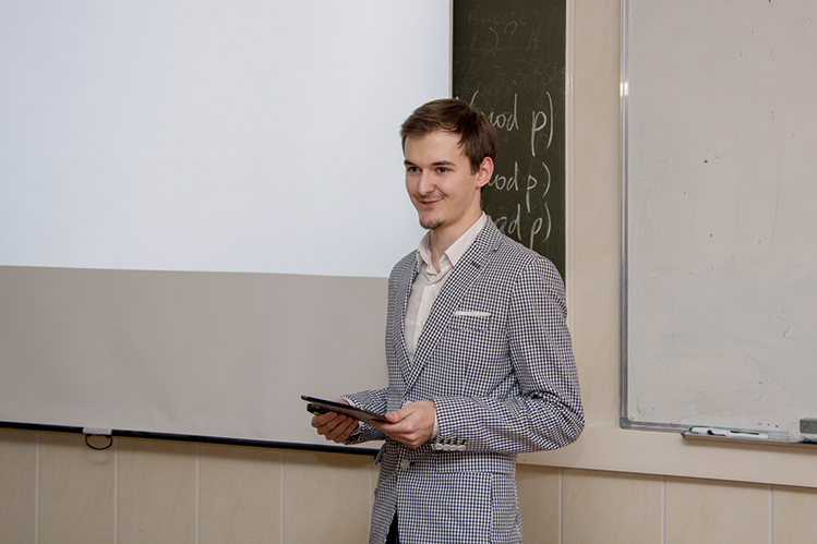 Выступление Александра Новикова, студента каф. СМиИГ